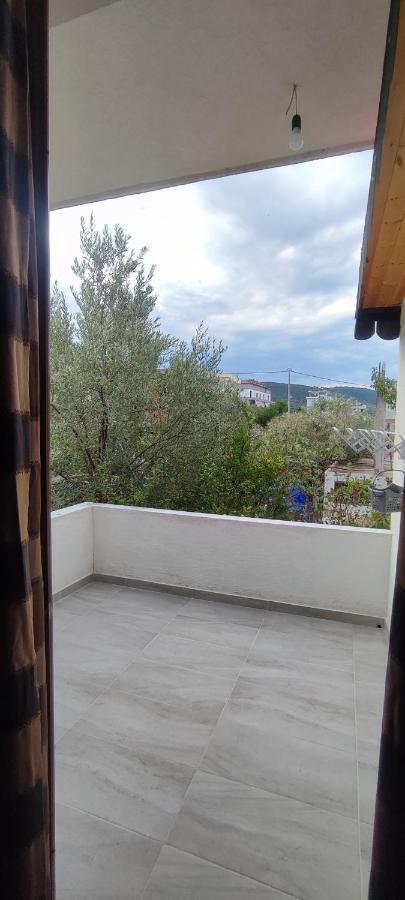 Aleks Holiday Rooms Ksamil Esterno foto