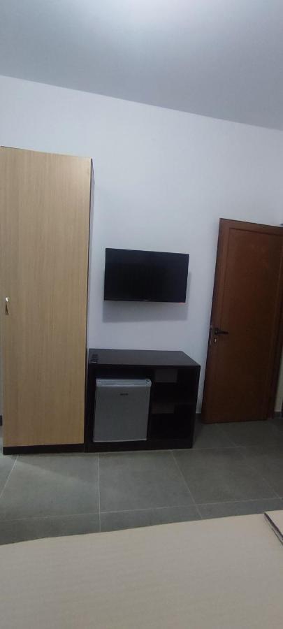 Aleks Holiday Rooms Ksamil Esterno foto
